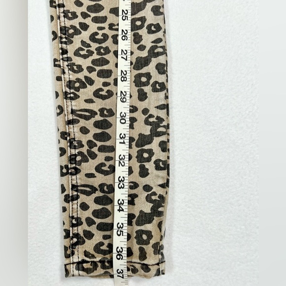 ALMOST FAMOUS Juniors Leopard Cheetah Animal Print Mid Rise Skinny Jeans Size 1 - Picture 16 of 16